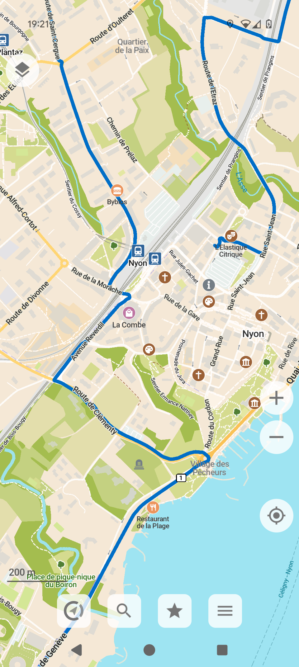 Screenshot of CoMaps Android App with a planned route (blue line)